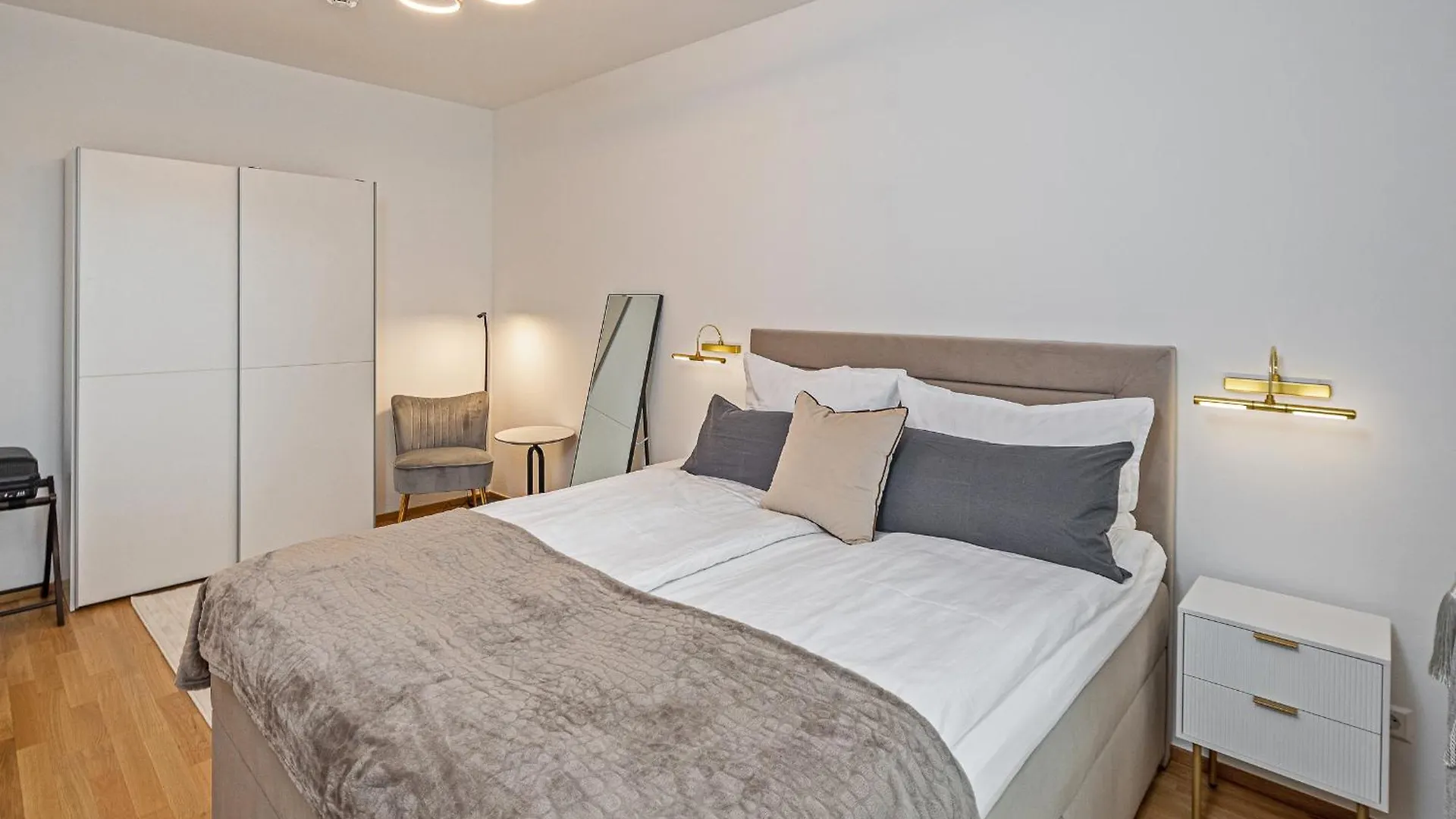 Ruhige 5 Sterne Wohnung Naehe Altstadt Dresden Germany