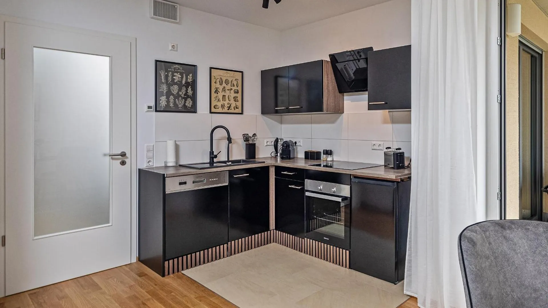Apartment Ruhige 5 Sterne Wohnung Naehe Altstadt Dresden